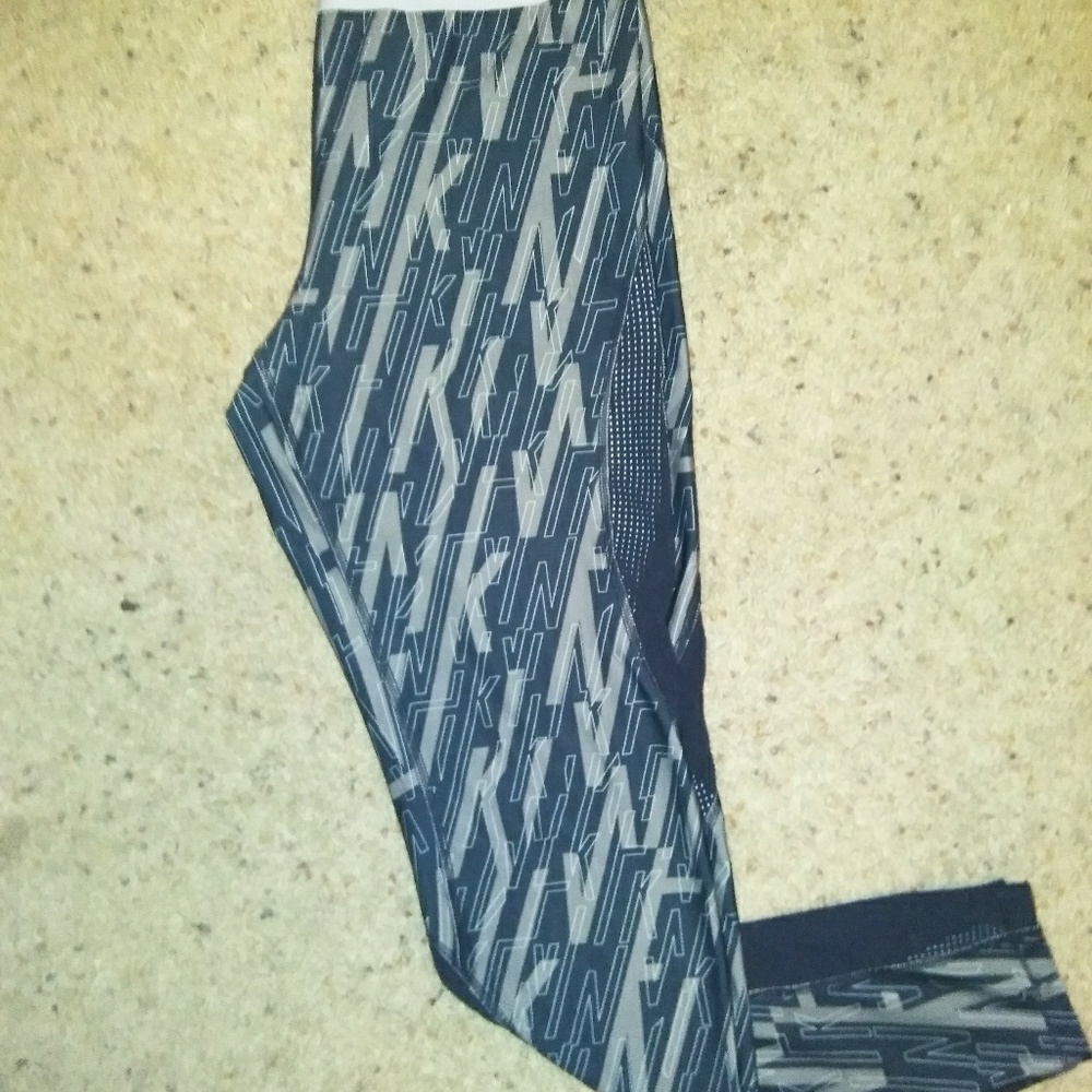 Like new women's Nike full length  leggings